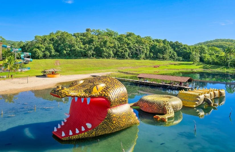 praia da figueira tem diversas atividades