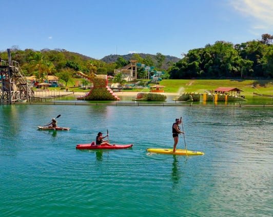 stand up paddle na praia