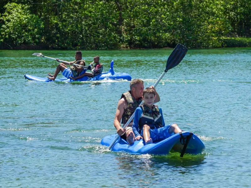 Kayaking at Praia da Figueira